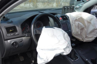 Feu arriere secondaire gauche (feux) VOLKSWAGEN GOLF 5