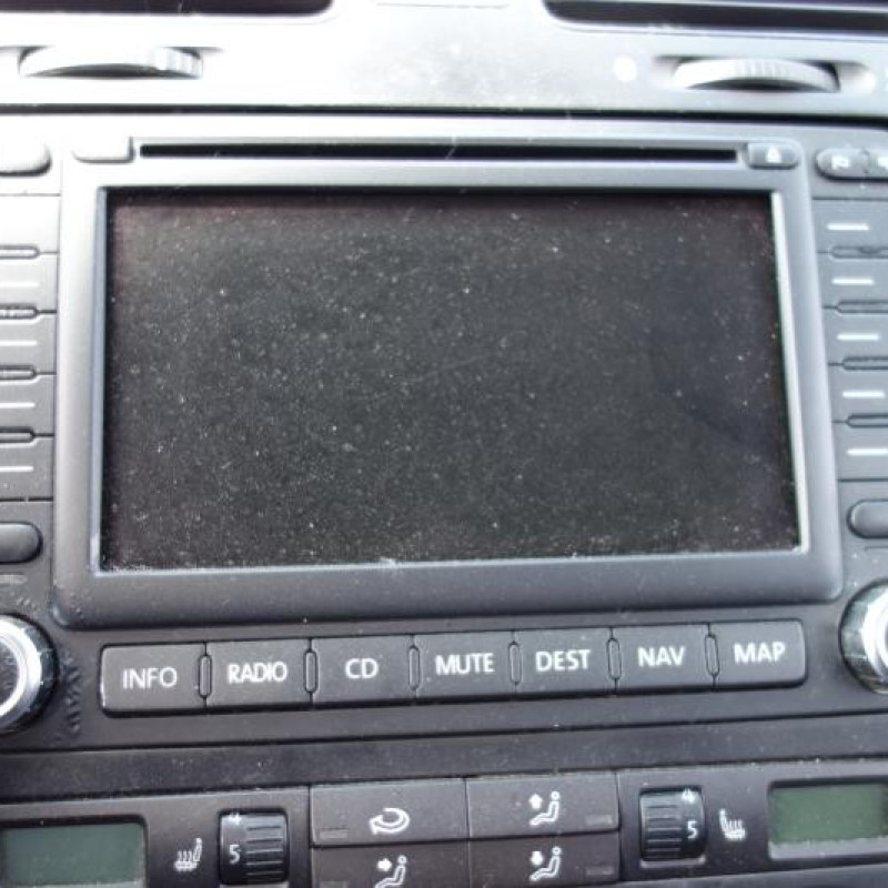 Feu arriere secondaire gauche (feux) VOLKSWAGEN GOLF 5 Photo n°9