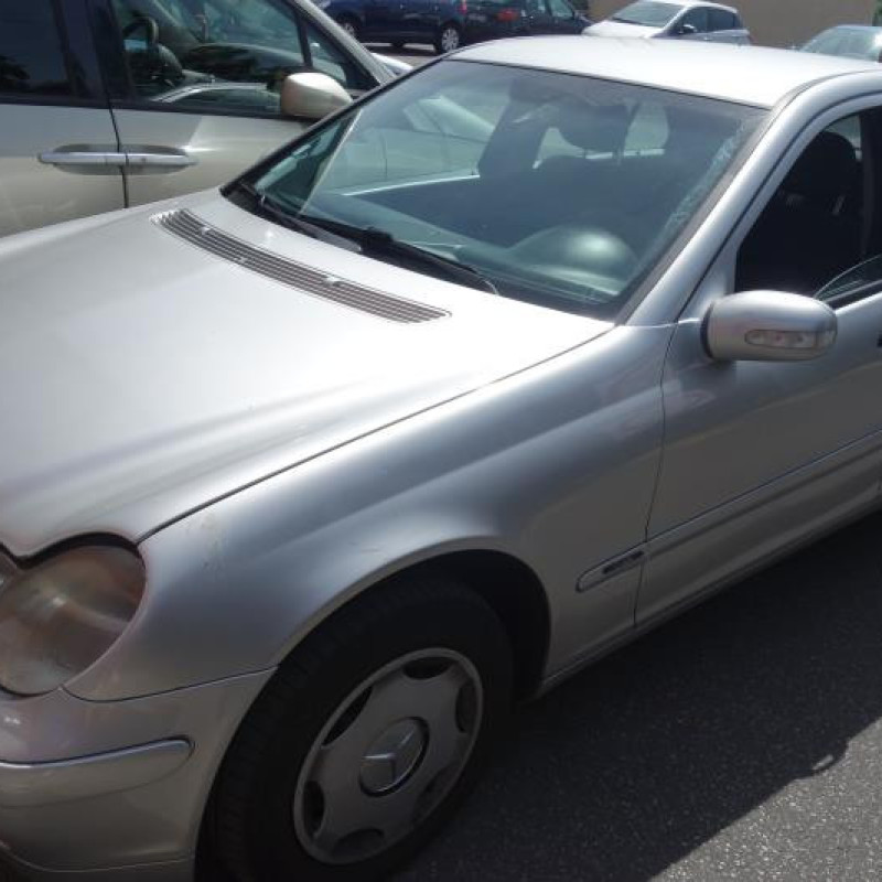 Serrure arriere droit MERCEDES CLASSE C 203 Photo n°3