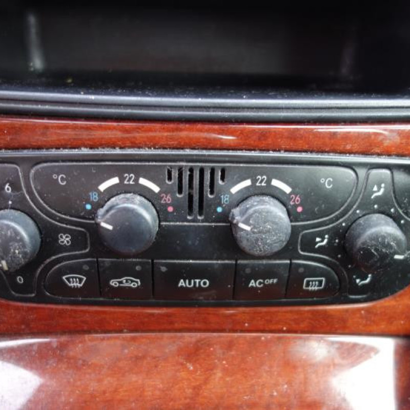 Serrure arriere droit MERCEDES CLASSE C 203 Photo n°8