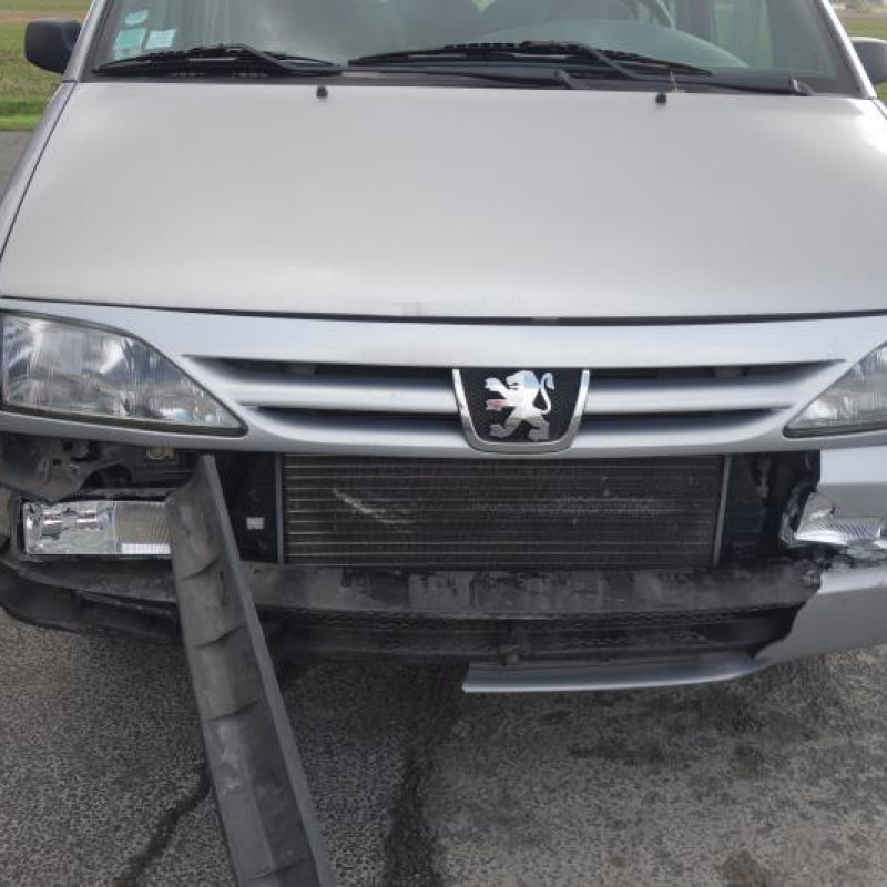 Feu arriere stop central PEUGEOT 806 Photo n°4