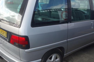 Feu arriere stop central PEUGEOT 806