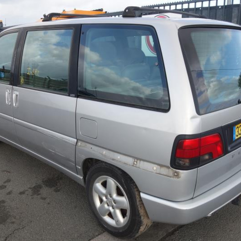 Feu arriere stop central PEUGEOT 806 Photo n°7