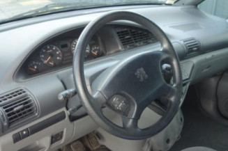 Feu arriere stop central PEUGEOT 806