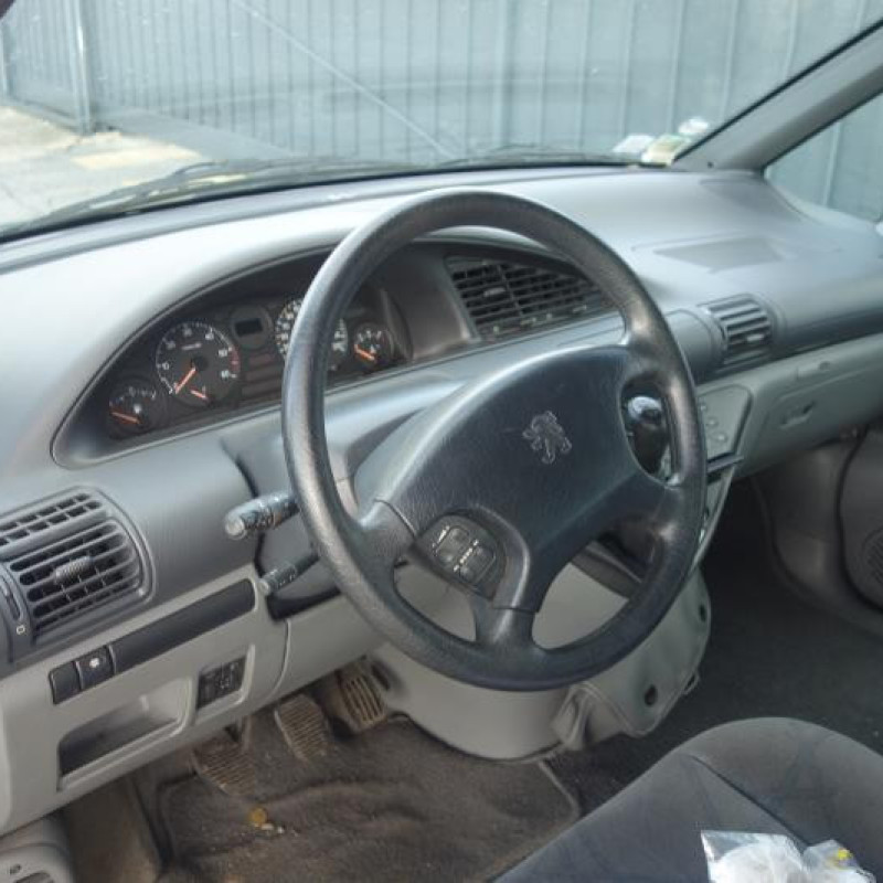 Feu arriere stop central PEUGEOT 806 Photo n°8
