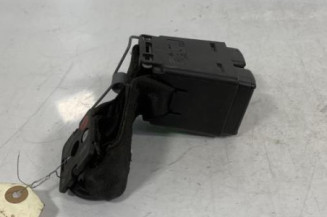 Attache ceinture arriere droit RENAULT MEGANE 1 Photo n°1