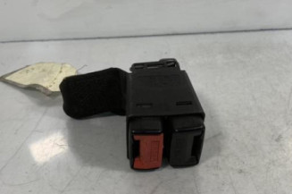 Attache ceinture arriere droit RENAULT MEGANE 1