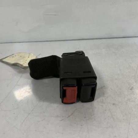 Attache ceinture arriere droit RENAULT MEGANE 1