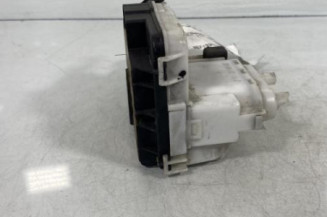 Serrure avant droit VOLKSWAGEN POLO 3