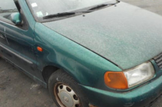 Serrure avant droit VOLKSWAGEN POLO 3