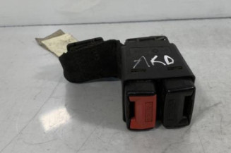 Attache ceinture arriere droit RENAULT MEGANE 1