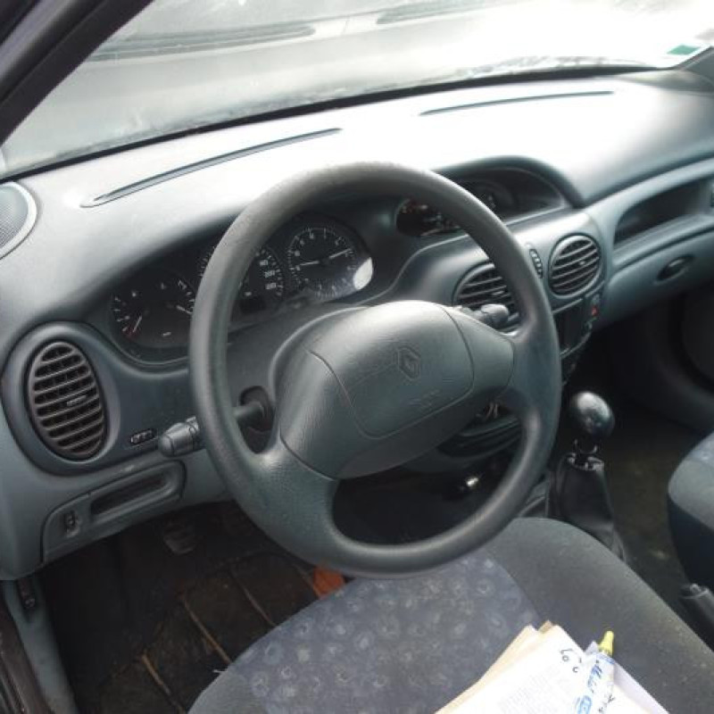 Serrure arriere droit RENAULT MEGANE 1 Photo n°8