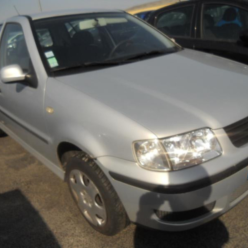Pretensionneur de ceinture avant gauche VOLKSWAGEN POLO 3 Photo n°5