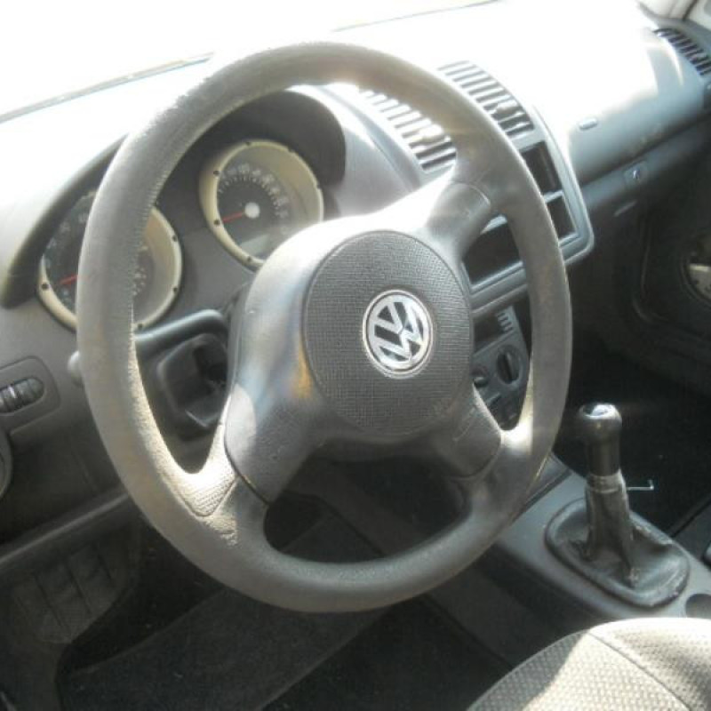 Pretensionneur de ceinture avant gauche VOLKSWAGEN POLO 3 Photo n°8