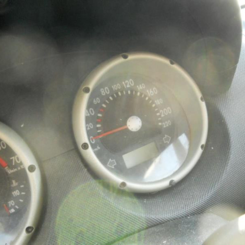 Pretensionneur de ceinture avant gauche VOLKSWAGEN POLO 3 Photo n°12
