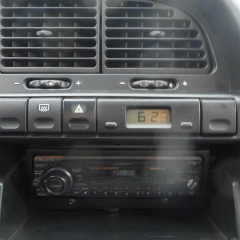 Porte avant gauche CITROEN XANTIA Photo n°9