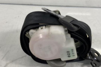 Ceinture arriere gauche TOYOTA YARIS 2 Photo n°1