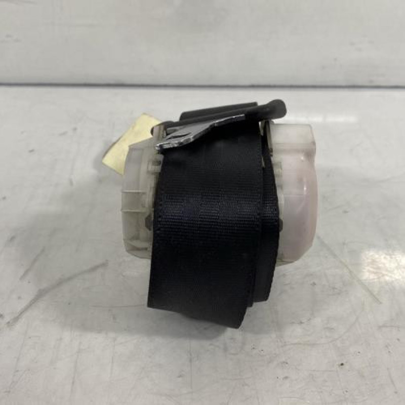 Ceinture arriere gauche TOYOTA YARIS 2 Photo n°2