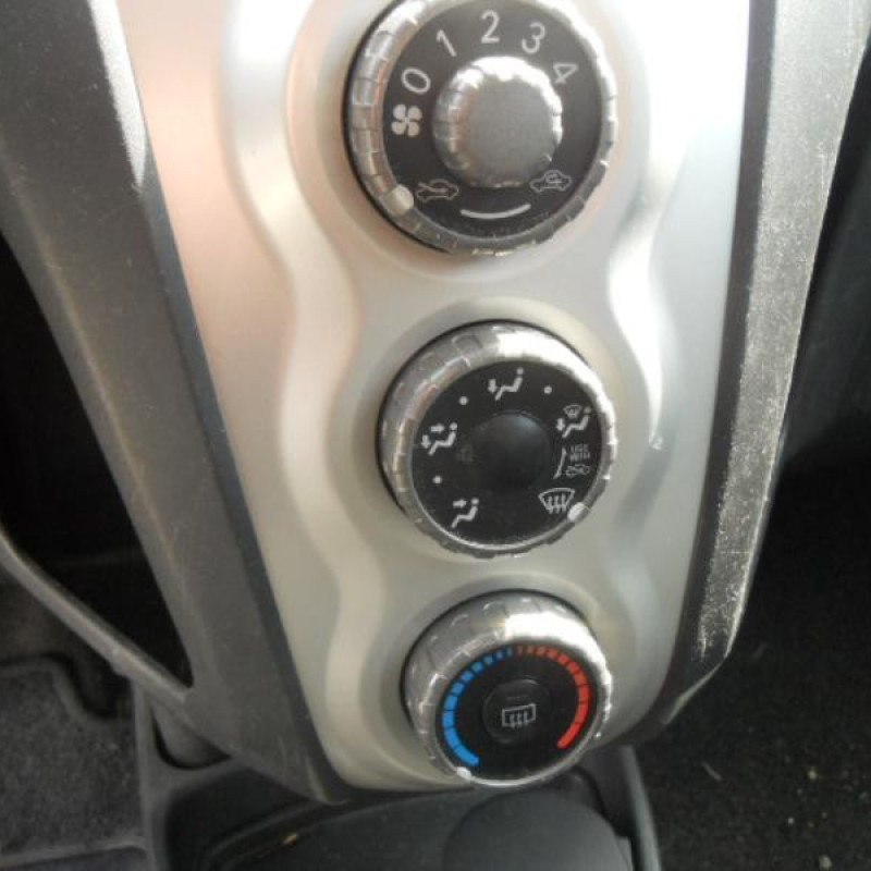 Ceinture arriere gauche TOYOTA YARIS 2 Photo n°10