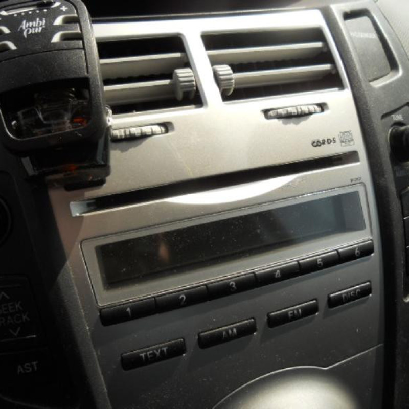 Ceinture arriere gauche TOYOTA YARIS 2 Photo n°11