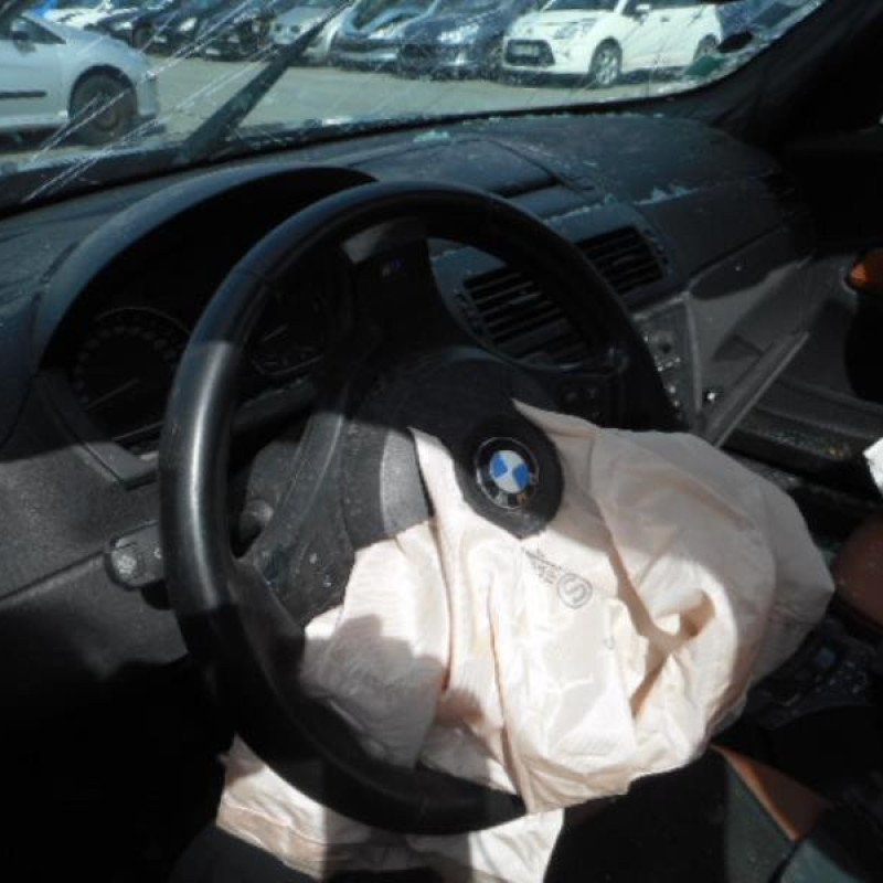 Ceinture arriere gauche BMW X3 E83 Photo n°8