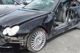 Porte avant droit MERCEDES CLASSE CLK 209