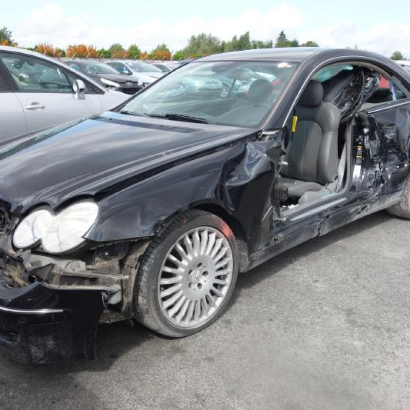 Porte avant droit MERCEDES CLASSE CLK 209 Photo n°3