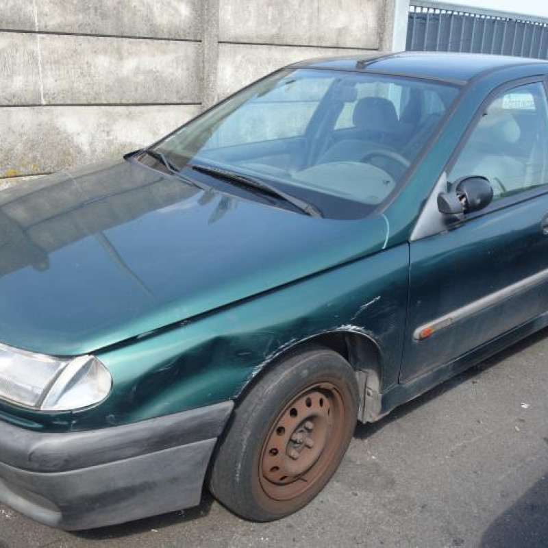 Ceinture arriere gauche RENAULT LAGUNA 1 Photo n°4