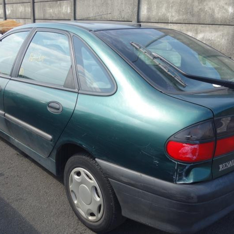 Ceinture arriere gauche RENAULT LAGUNA 1 Photo n°7