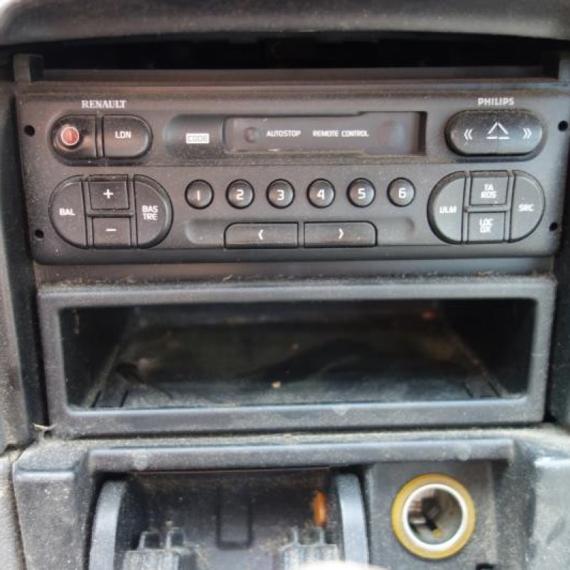 Ceinture arriere gauche RENAULT LAGUNA 1 Photo n°10