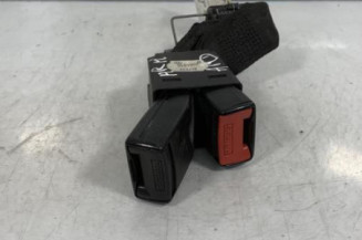 Attache ceinture arriere droit RENAULT MEGANE 1