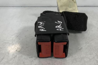 Attache ceinture arriere gauche RENAULT MEGANE 1 Photo n°1
