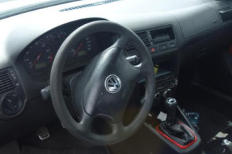 Ceinture arriere gauche VOLKSWAGEN GOLF 4