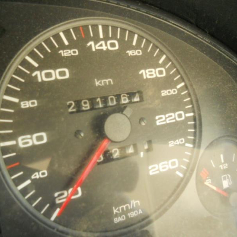 Trappe d'essence AUDI 80 3 Photo n°10