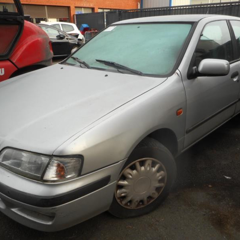 Trappe d'essence NISSAN PRIMERA 2 Photo n°4