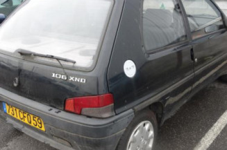 Pare choc avant PEUGEOT 106