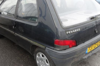 Pare choc avant PEUGEOT 106