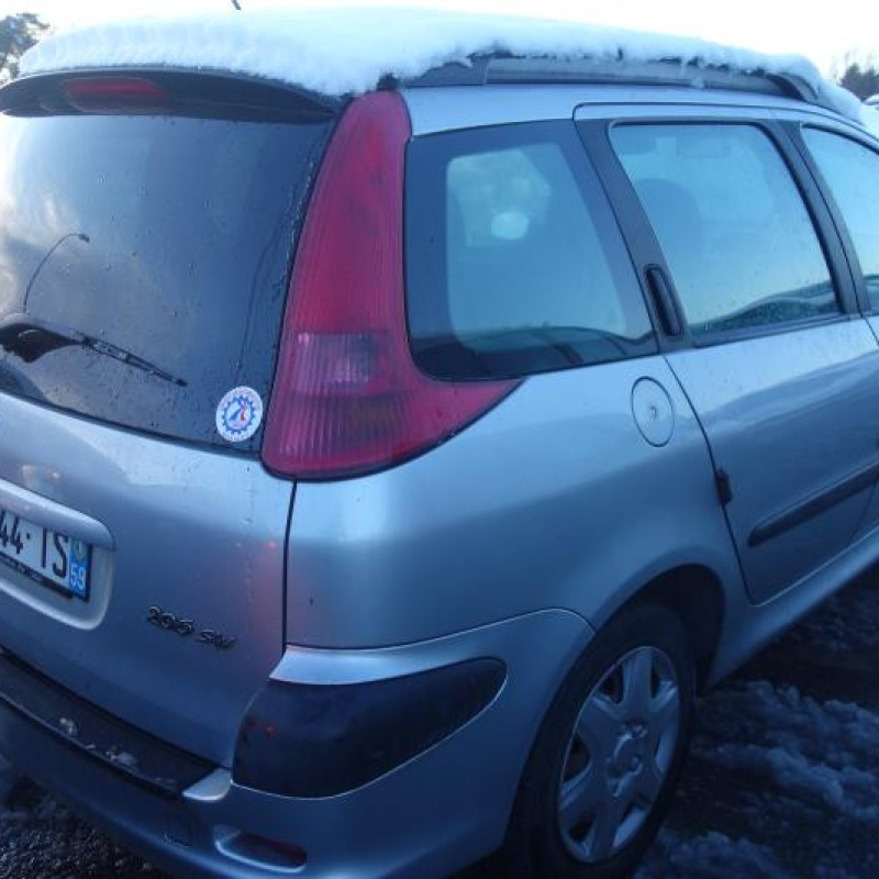 Attache ceinture avant droit PEUGEOT 206 Photo n°6