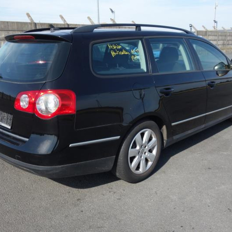 Boite a gants VOLKSWAGEN PASSAT 5 Photo n°4