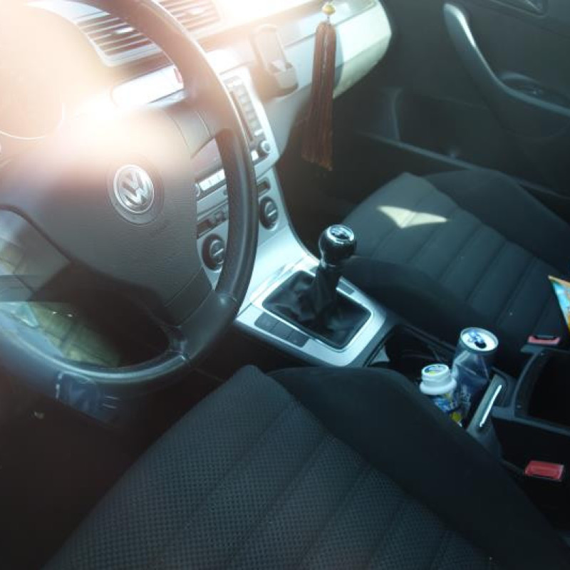 Boite a gants VOLKSWAGEN PASSAT 5 Photo n°6