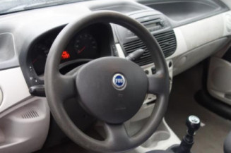 Pretensionneur de ceinture avant droit FIAT PUNTO 2