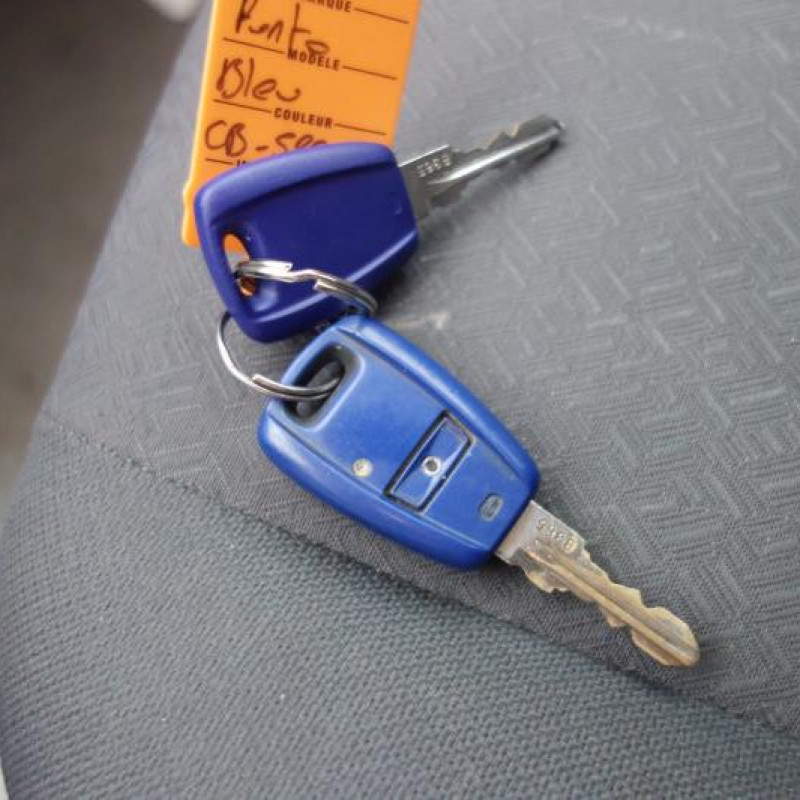 Pretensionneur de ceinture avant droit FIAT PUNTO 2 Photo n°11
