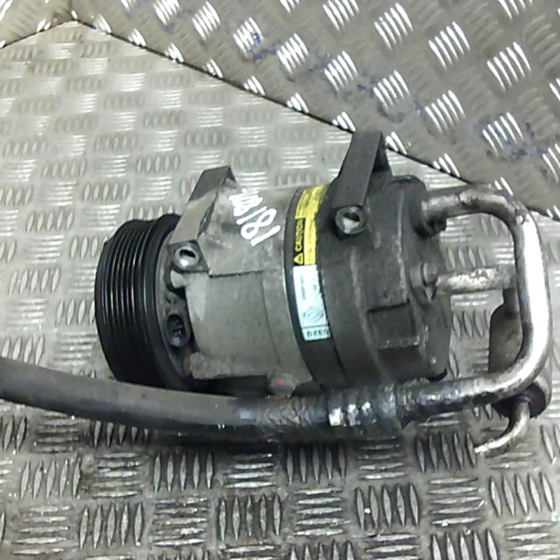 Compresseur clim RENAULT VEL SATIS Photo n°3