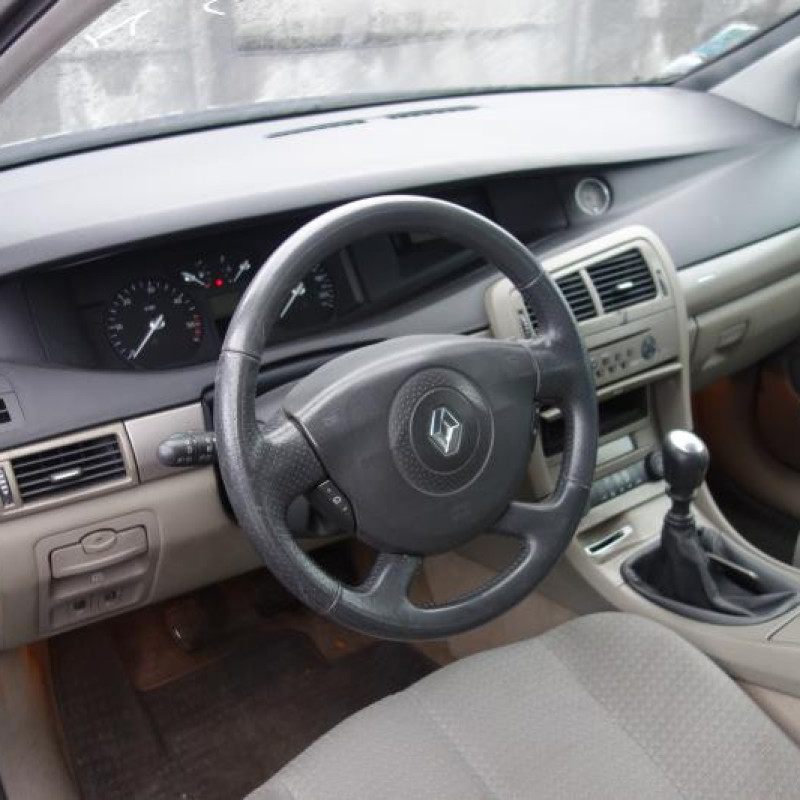 Compresseur clim RENAULT VEL SATIS Photo n°8
