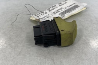 Interrupteur de leve vitre avant droit RENAULT TWINGO 1