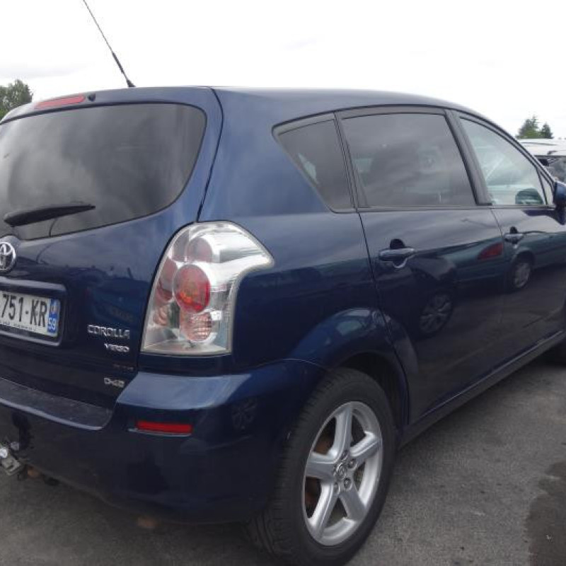 Boite a gants TOYOTA COROLLA VERSO 2 Photo n°4