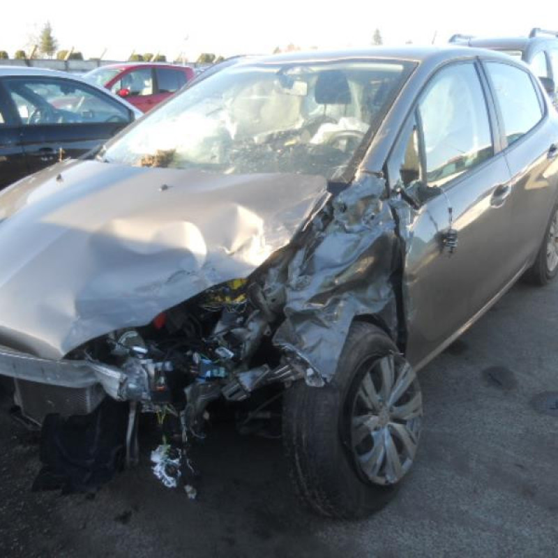 Trappe d'essence PEUGEOT 208 1 Photo n°4