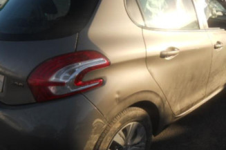 Trappe d'essence PEUGEOT 208 1
