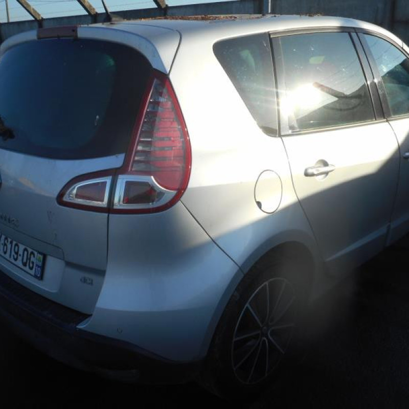Ecran GPS RENAULT SCENIC 3 Photo n°7