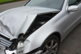 Pivot de moyeu avant gauche MERCEDES CLASSE C 203 COUPE SPORT Photo n°1